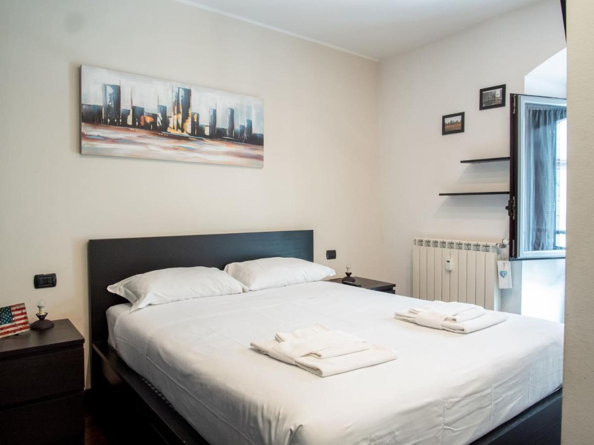 The Best Rent - Modern Duomo Apartment Milão Exterior foto